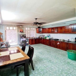 Nhà bán Mặt tiền đường số 3 - Tên Lửa 80m² ( 4 x 20 ) 4 Tầng giá tốt