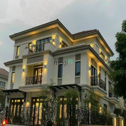 Mặt tiền số 2 Lê Ngô Cát, Quận 3, DT: 9 x 32m, nở hậu 12m, CN: 321m2