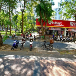 Bán nhanh shop (cửa hàng) khu Sky Garden 3, thuộc Phú Mỹ Hưng, Quận 7