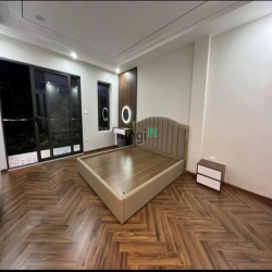 Bán nhà Sài Đồng 50m2 6 tầng, Có Gara Ô tô, Thang Máy đường rộng 6m