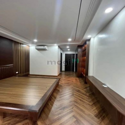 Bán nhà Sài Đồng 50m2 6 tầng, Có Gara Ô tô, Thang Máy đường rộng 6m