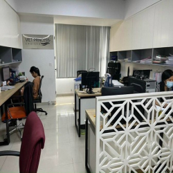 Cho thuê Officetel RiverGate Quận 4 nội thất văn phòng giá 15 triệu