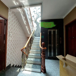 Mặt tiền 10x20, 5 tầng, thang máy, Full nội thất,gấp bán tại Bình Hưng