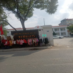 Nhà Ngọc Động,Đa Tốn ,Lô Góc ,oto tránh ,thông tứ tung