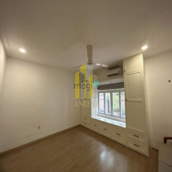 Villa  Có  Hồ Bơi Phường An Phú Giá Chỉ 37 Triệu