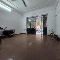 Bán nhà Cầu Giấy, phố Lạc Long Quân 58m giá 11 tỷ, lô góc, ô tô đỗ cửa