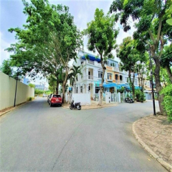 Cô cho thuê căn biệt thự mỹ giang đường N cạnh hồ bán nguyệt và cầu án