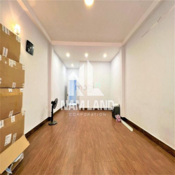 Nhà Nguyên Căn 300m2 Để Ở_Văn Phòng Công Ty Ngay Chung Cư The Vista