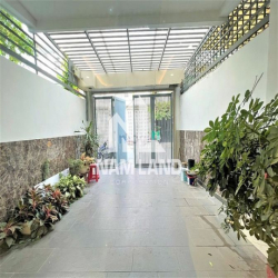 Nhà Nguyên Căn 300m2 Để Ở_Văn Phòng Công Ty Ngay Chung Cư The Vista