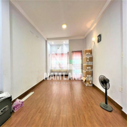 Nhà Nguyên Căn 300m2 Để Ở_Văn Phòng Công Ty Ngay Chung Cư The Vista