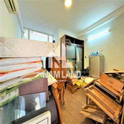 Nhà Nguyên Căn 300m2 Để Ở_Văn Phòng Công Ty Ngay Chung Cư The Vista
