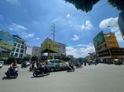 Cho thuê nhà vòng xoay 22 Âu Cơ, Q. Tân Bình. DT 10x16m, 5 tầng ST