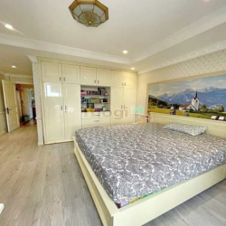 Bán nhà mới 4 tầng mặt tiền đường lớn trung tâm Q7 liền kề Phú Mỹ Hưng