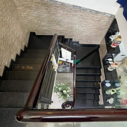 Bán nhà hẻm gần đường Hồ Bá Kiện, 4 tầng, 4.5x11m, nhỉnh 8 tỷ