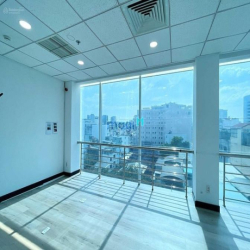 Quận 1 cho thuê VP 230m2 bao điện lạnh + phí quản lý - toà nhà lớn