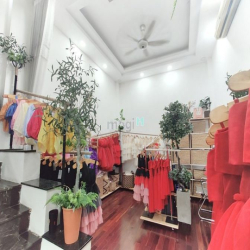 Rẻ 15.680 tỷ! Bán MT Đ. Hoa Trà, P. 07, Q. PN - 4*15m 4 Tầng.