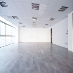 Văn phòng 85m2 View Kính Gía rẻ đường Đoàn Văn Bơ quận 4