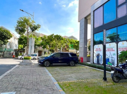 Bán shop khu Midtown Phú Mỹ Hưng căn góc 2 mặt tiền Đường 16 (sổ hồng)