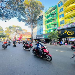 Cho thuê nhà 99 Nguyễn Trãi, Q.5 - DT 10x12m, 1 trệt 2 lầu suốt