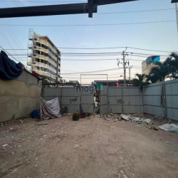 Cho thuê đất trống 11X27 mặt tiền đường Nguyễn Oanh, P17, Gò Vấp