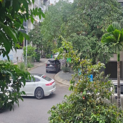 Bán gấp căn nhà đẹp, có thang máy, Tân Quy quận 7, chỉ nhỉnh 11 tỷ