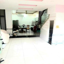 Q. PN. Hẻm 5m Nguyễn Trọng Tuyển, 4.3x13, 5 tầng, 5PN