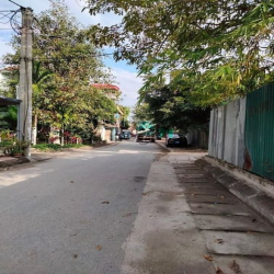 Ô tô tránh - Ngõ Thông - KD - Bán đất mặt ngõ 565 Bát Khối, Long Biên