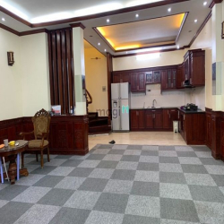 Cho thuê nhà phố Đồng Me - Mễ Trì. DT 60m, 4 tầng. giá 20 triệu