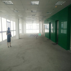 Sàn văn phòng 350m2, MT Nguyễn xí p13 BT, không vướng cột, view thoang