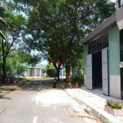 Cho thuê kho P13 - Bình Thạnh, DT 10x20m (200m2) giá 22tr/th TL