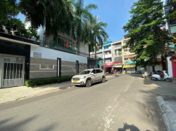 Cho thuê nhà tại Hoa Mai, Phường 2, Phú Nhuận. 8x16m. Giá chỉ 70tr!!!
