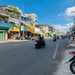 Mặt tiền phan huy ích, hẻm sau 8m, 4.5x15m, 3 tầng, 8.x tỷ