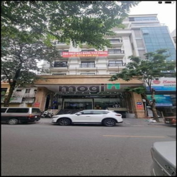 Cho thuê VĂN PHÒNG phố HOÀ MÃ, 240m2, Mặt tiền 10m