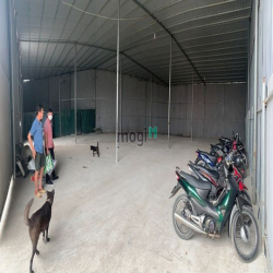Cho thuê kho đường Phạm Văn Bạch, Cầu Giấy, HN. DT 350m, cao 6m, điện