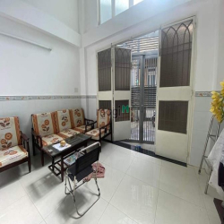 Bán CHDV Phường 3 Tân Bình, giáp Sân Bay, 85m², 6 lầu, 18 Phòng