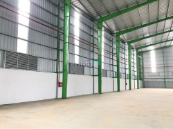 Bán 4 kho xưởng trong KCN Lê Minh Xuân DT 1900m2, giá 24 tỷ và 2300m2