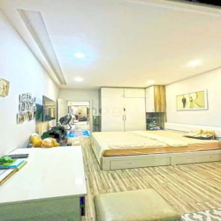 Nhà đẹp 1 lầu mặt tiền hẻm xe hơi Đường Số 79, Phường Tân Quy, Quận 7