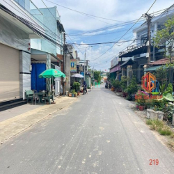 Bán gần 1000m2 Bình Hoà sau lưng cây xăng 35m mặt tiền 6,5 tỷ sổ riêng
