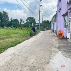 Bán gần 1000m2 Bình Hoà sau lưng cây xăng 35m mặt tiền 6,5 tỷ sổ riêng