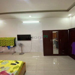 Nhà đẹp 2 tầng đường Xe Tải 8m thông Lê Công Phép 4x16m 2PN 3WC ở ngay