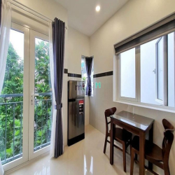 VIEW CÂY XANH - tầng cao - đảm bảo PCCC - NHIỀU CỬA SỔ - y hình 100%