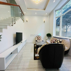 Cho thuê biệt thự đẹp, giá rẻ, 3 lầu, 3pn mỹ phú 3, phú mỹ hưng, Q.7
