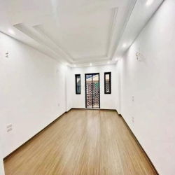 Nhà 7 tầng thang máy,Ô TÔ tránh dt 50m x7t, 27tr/th