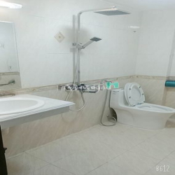 Bán nhà ngõ 89 Lạc Long Quân, Cầu Giấy 40m2x5T, MT4,5M- 7.6 tỷ -Lô Góc