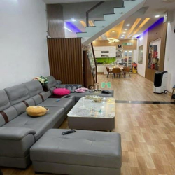 Nhà hẻm 688/ Hương Lộ 2, Bình Tân, Dt: 4 x 16m, 1 lầu, Gía: 5.7 tỷ.