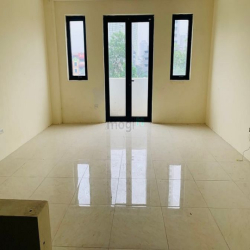 Cho thuê nhà Roman Plaza, Đường Tố Hữu. Dt 85m2 MT 6m, 5 tầng