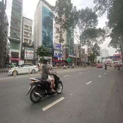 NGANG 12M - Cho Thuê Nhà MT Trần Hưng Đạo, P Cô Giang, Q1, Chỉ 75tr/th