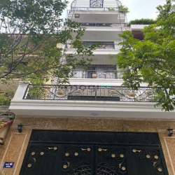 Nhà mặt phố Đỗ Quang dt 58m x4t, mt 4m, giá 34tr/th