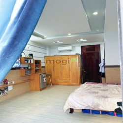 Bán nhà hẻm 283 CÁCH MẠNG THÁNG 8 HXH 5M, ngay Vietel, 5m x 12m
