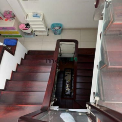 Cho thuê nhà 3 lầu. mt  Cao Đức Lân, 5x20m Dt sàn 324,4m2, 30tr/th
